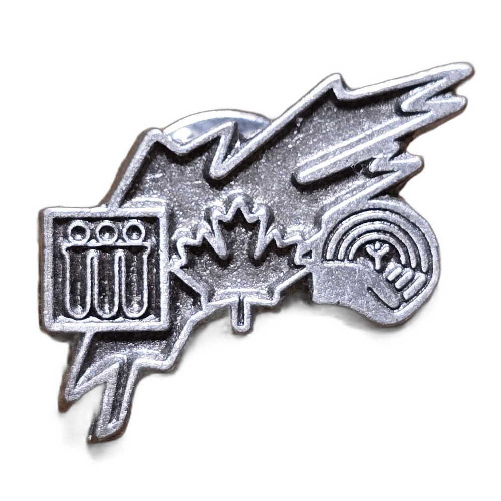 Canada Maple Leaf Medical Laboratory Science Souvenir Lapel Vest Hat Pin D10